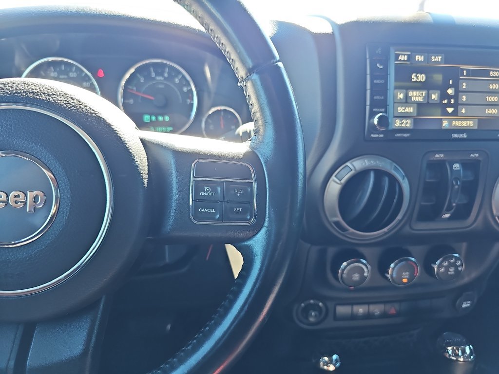 Used 2015 Jeep Wrangler Unlimited Sport w/ Quick Order Package 24S AWD/4WD image 18