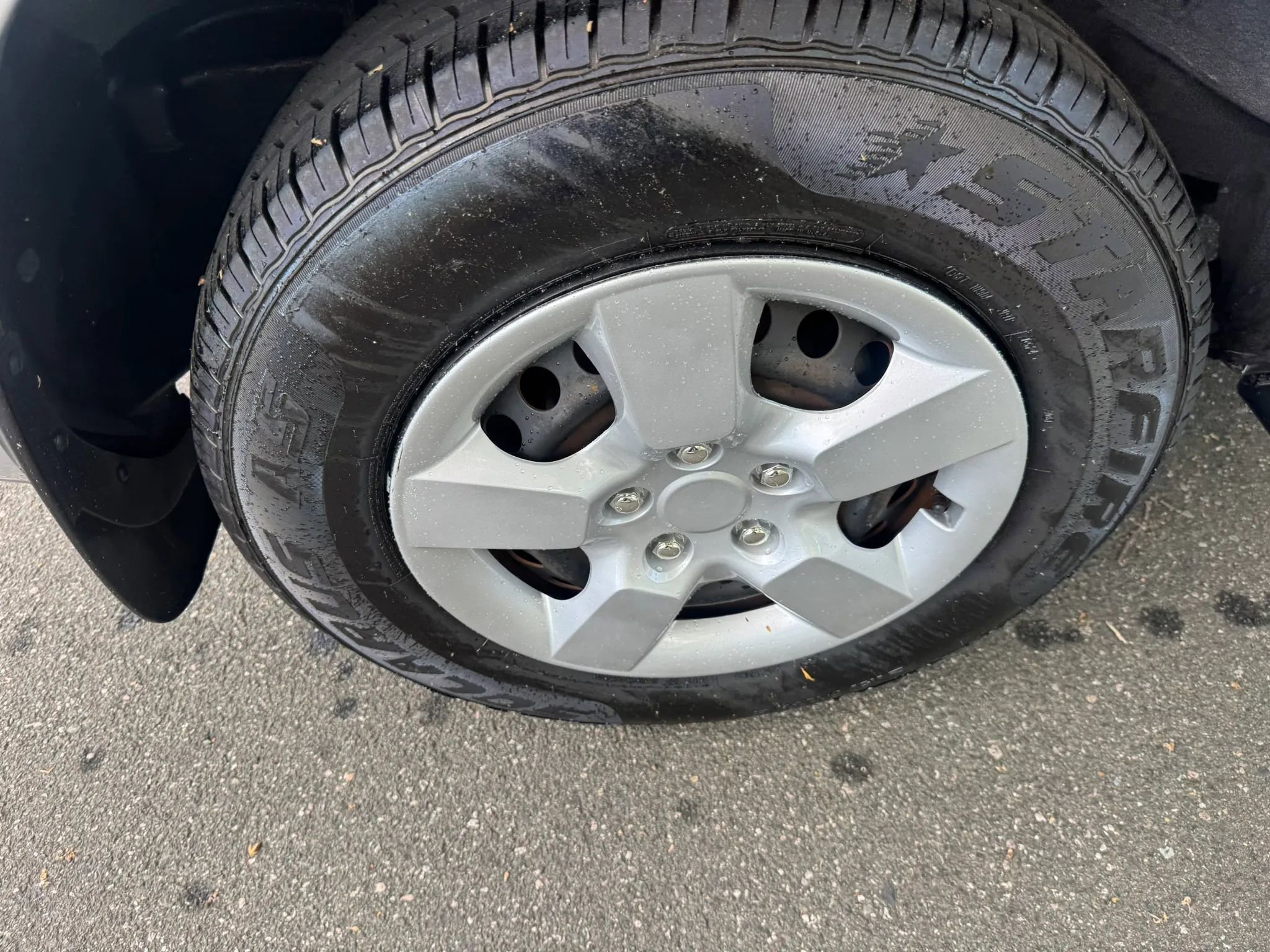 Used 2015 Nissan Rogue S image 12