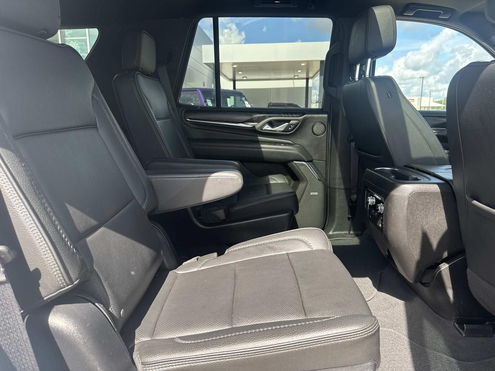 Used 2023 GMC Yukon Denali w/ Max Trailering Package AWD/4WD image 10