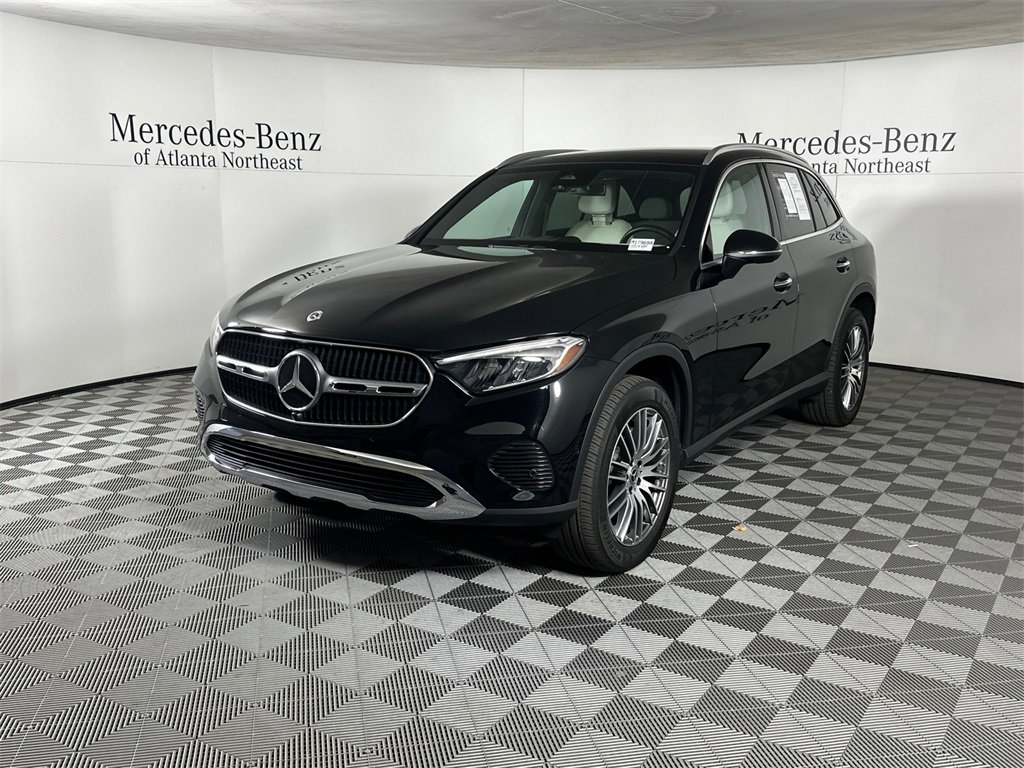 Certified 2024 Mercedes-Benz GLC 300 image 3