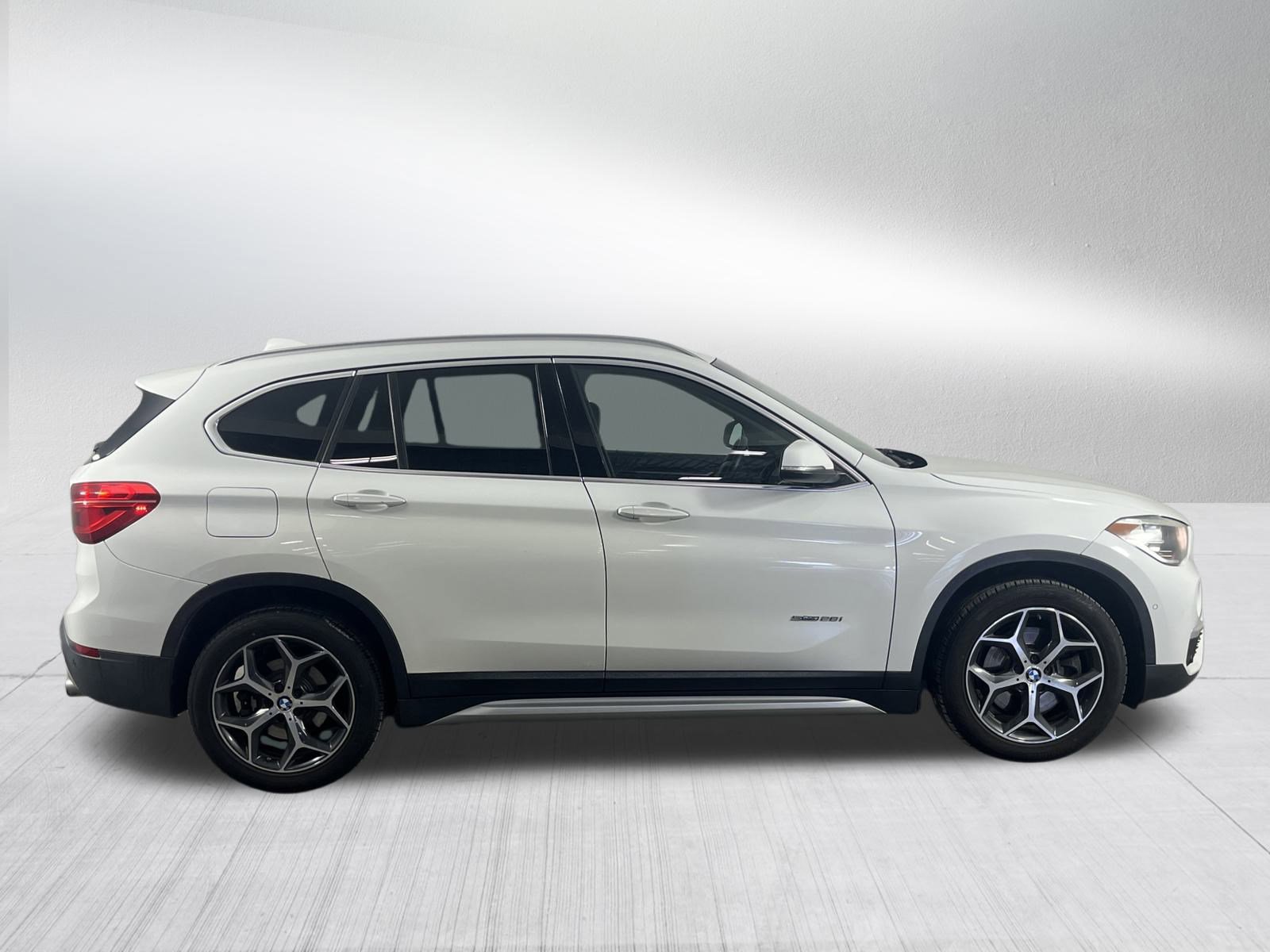 Used 2017 BMW X1 sDrive28i image 8