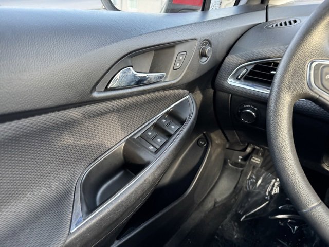 Used 2018 Chevrolet Cruze LT image 30
