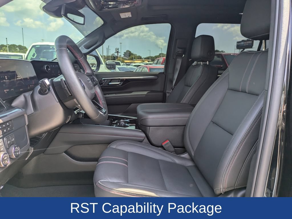 Used 2026 Chevrolet Suburban RST w/ RST Capability Package AWD/4WD image 22