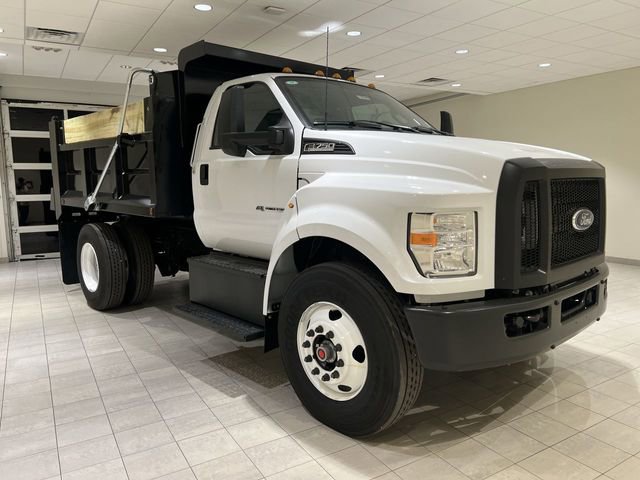 New 2026 Ford F750 2WD Regular Cab Super Duty image 7