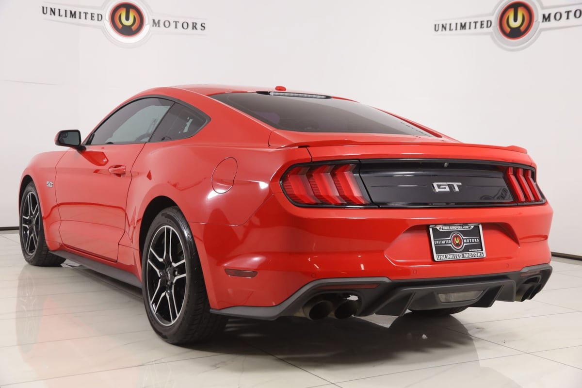 Used 2019 Ford Mustang GT RWD image 4