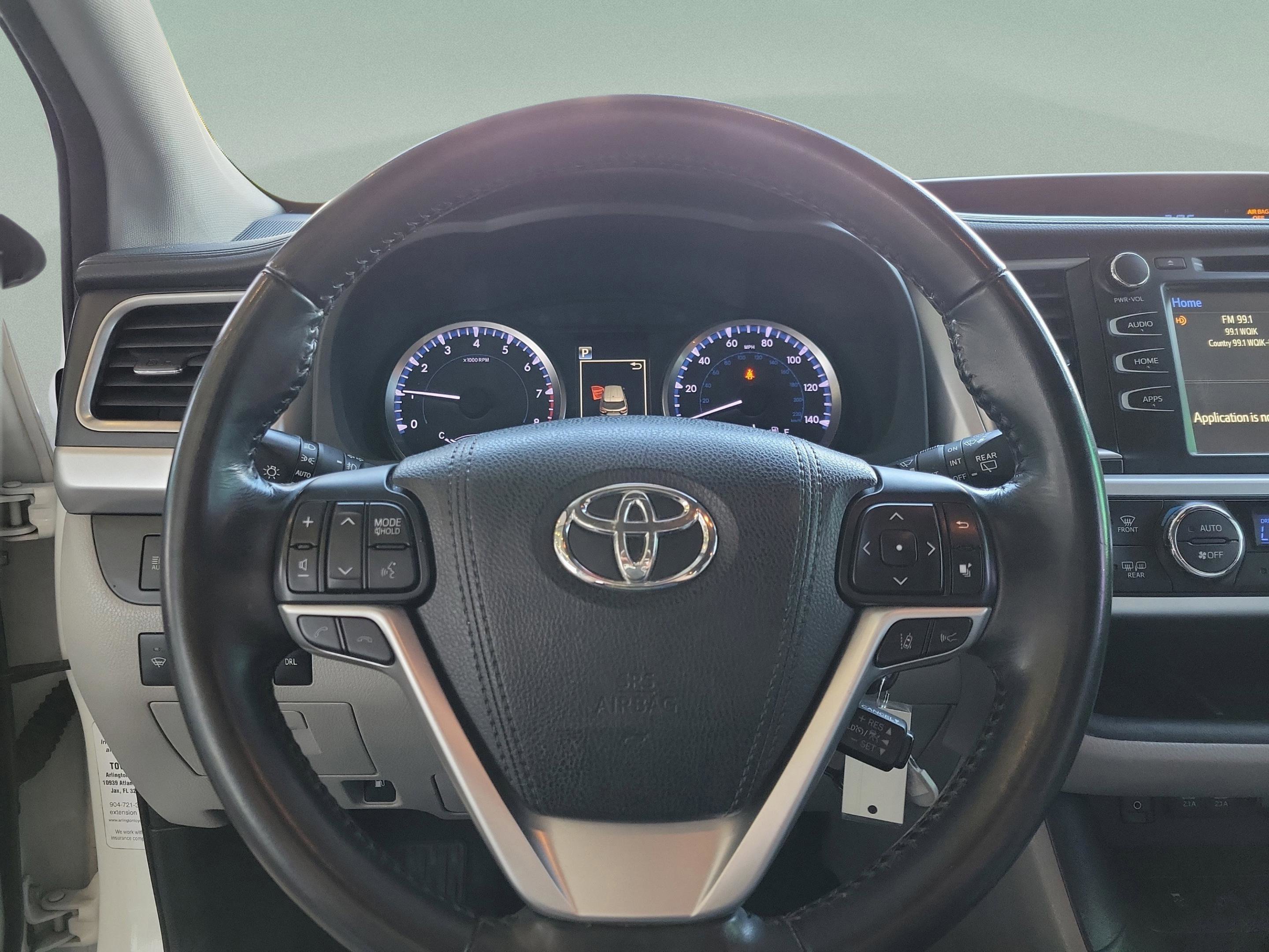 Used 2018 Toyota Highlander LE image 19