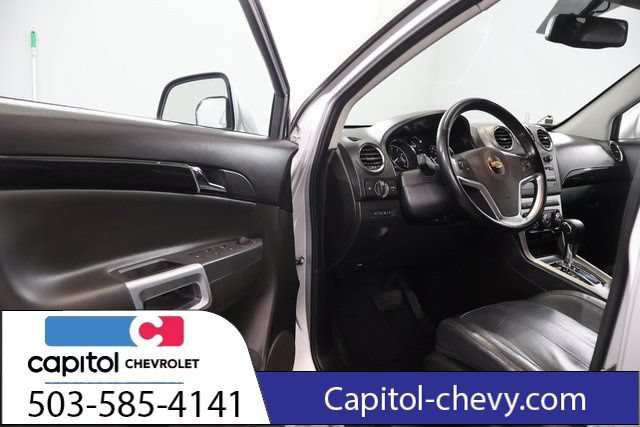 Used 2013 Chevrolet Captiva Sport LTZ FWD image 9
