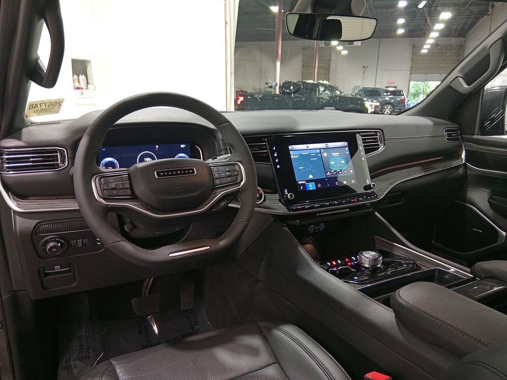 Used 2022 Jeep Wagoneer Series III AWD/4WD image 15