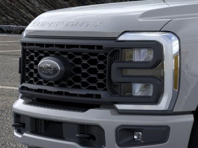 New 2025 Ford F350 Lariat w/ Lariat Ultimate Package image 17