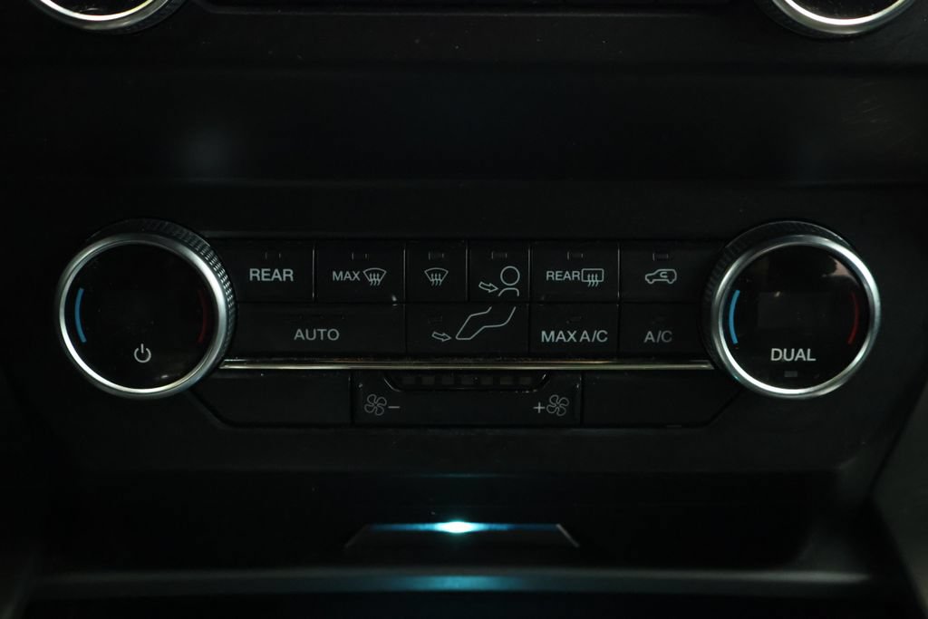 Used 2020 Ford Expedition XLT AWD/4WD image 19