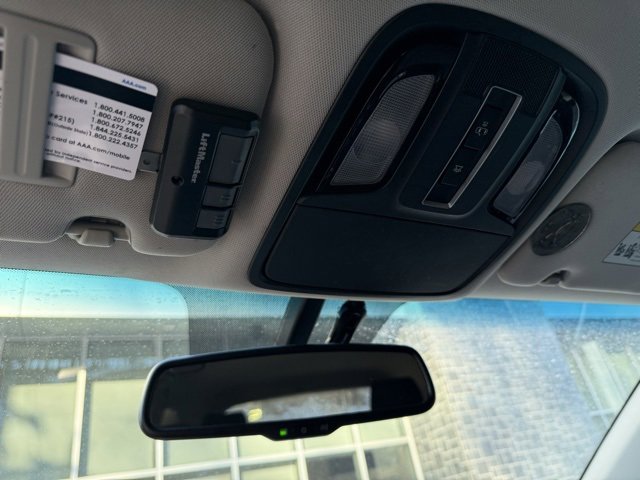 Used 2016 Kia Sorento LX w/ LX Convenience Package image 16