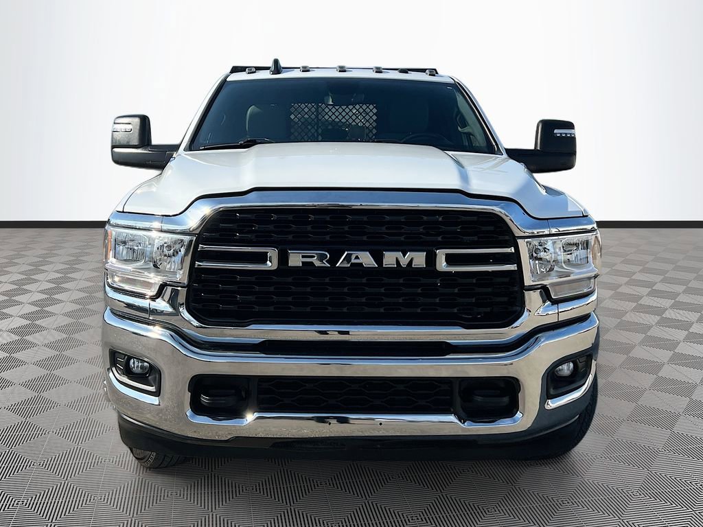 Used 2024 RAM 3500 Big Horn image 2