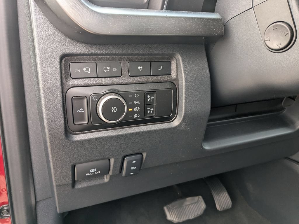 Used 2024 Ford F250 Lariat w/ Lariat Ultimate Package AWD/4WD image 13