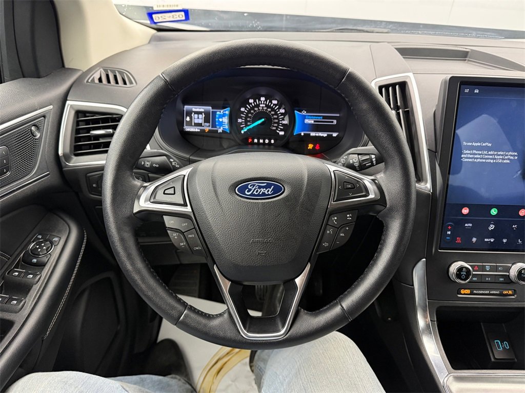 Used 2024 Ford Edge Titanium image 15