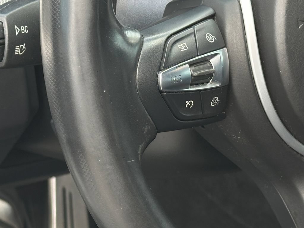 Used 2015 BMW M5 RWD image 23