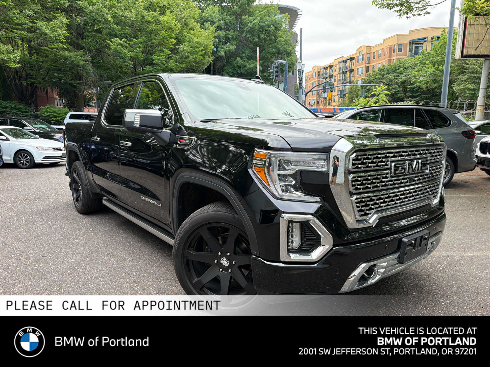 Used 2020 GMC Sierra 1500 Denali w/ Denali Ultimate Package AWD/4WD image 1