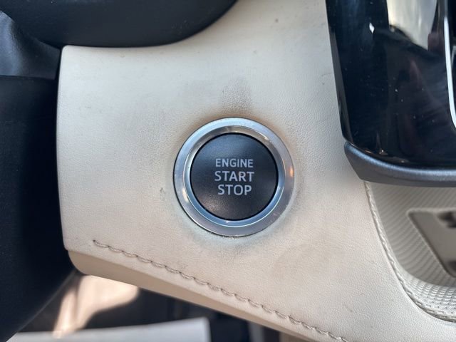 Used 2020 Toyota Highlander Limited image 37