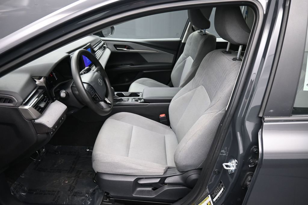 Certified 2025 Toyota Camry LE AWD/4WD image 18