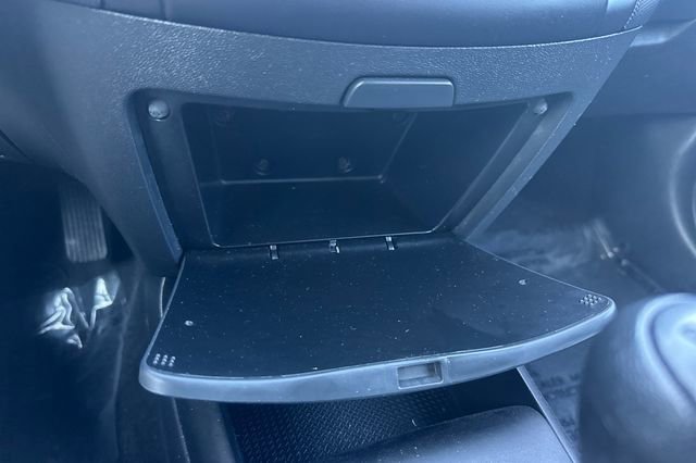 Used 2010 Hyundai Elantra GLS image 32