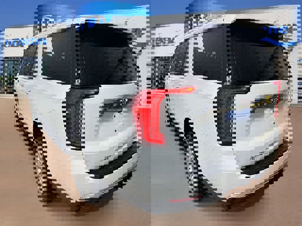 Used 2021 GMC Yukon XL SLT image 6