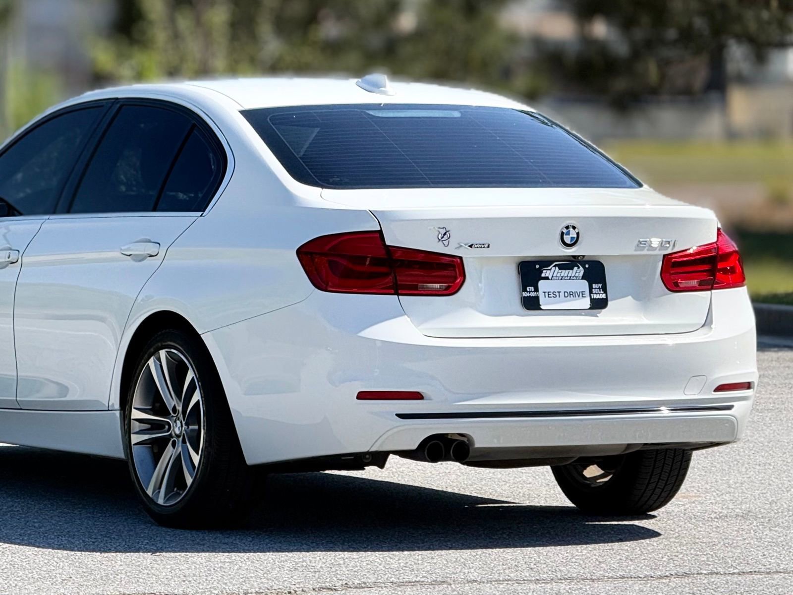 Used 2018 BMW 330i xDrive Sedan w/ Convenience Package AWD/4WD image 49