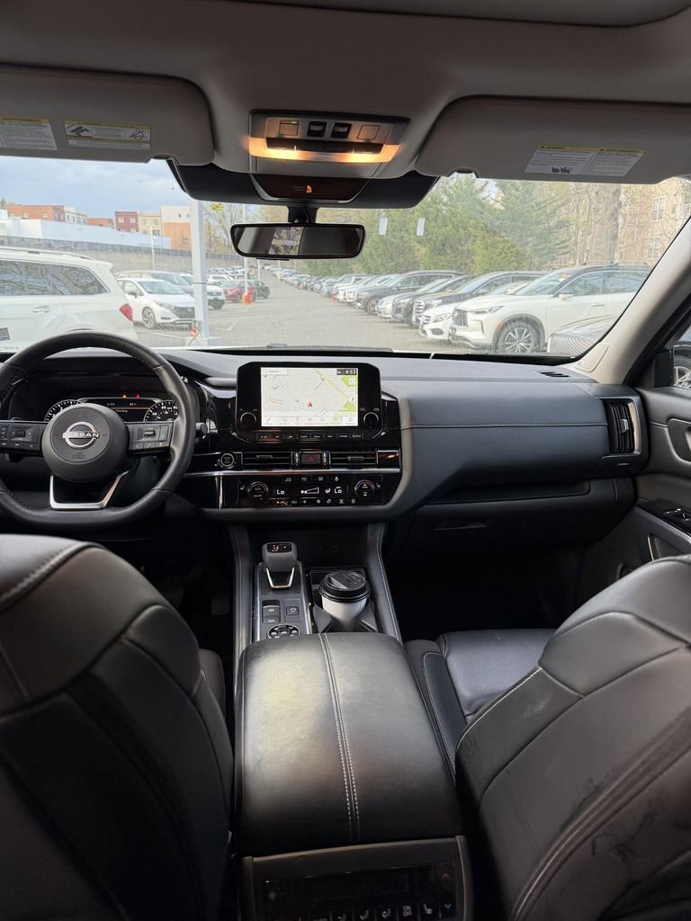 Certified 2023 Nissan Pathfinder SL w/ SL Premium Package AWD/4WD image 9