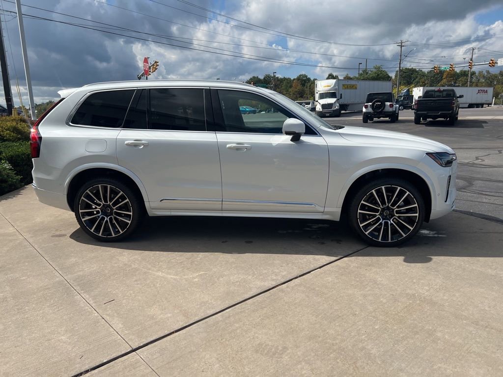 New 2026 Volvo XC90 B6 Plus w/ Protection Package Premier image 7