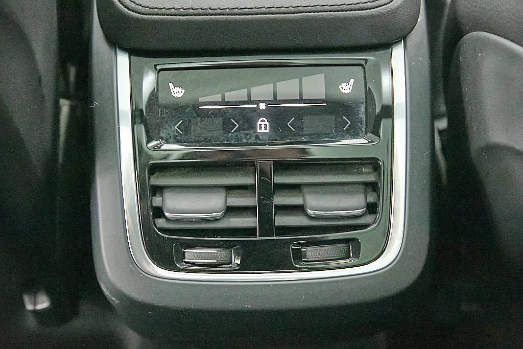 Certified 2023 Volvo XC90 B6 Plus w/ Protection Package Premier image 23