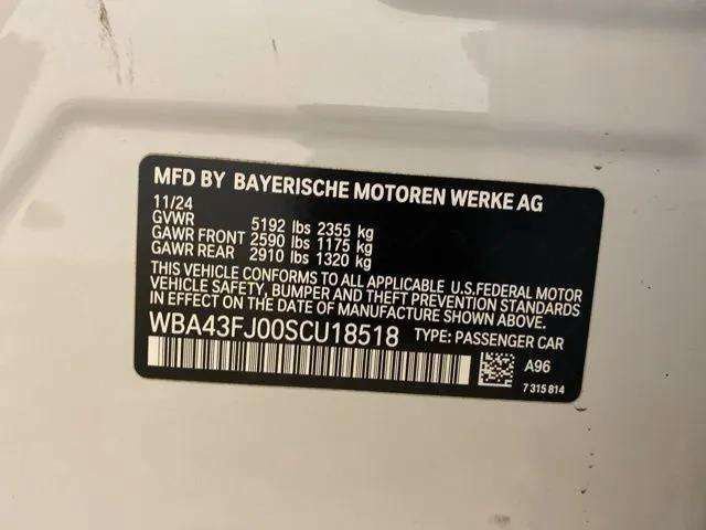 Used 2025 BMW 530i w/ Premium Package RWD image 28