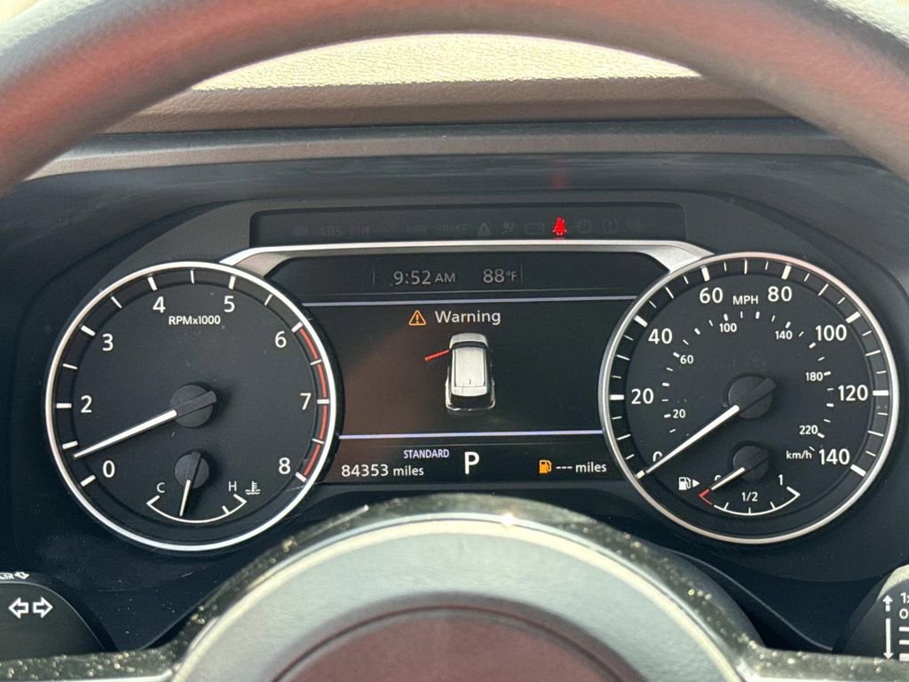 Certified 2021 Nissan Rogue SV FWD image 29