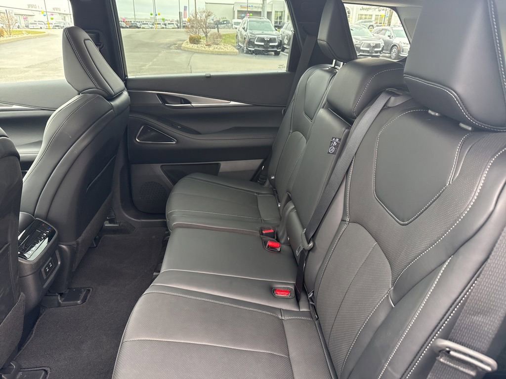 Certified 2026 INFINITI QX60 Luxe w/ Cargo Package image 26
