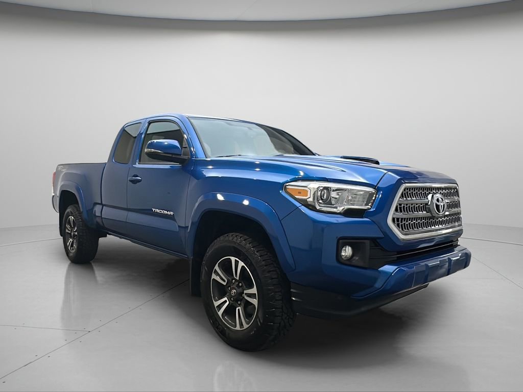 Used 2016 Toyota Tacoma TRD Sport w/ Towing Package AWD/4WD image 1