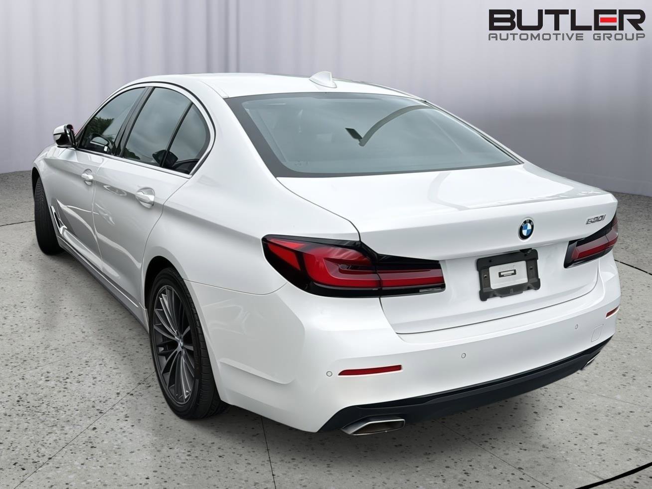 Certified 2023 BMW 530i w/ Premium Package RWD image 10