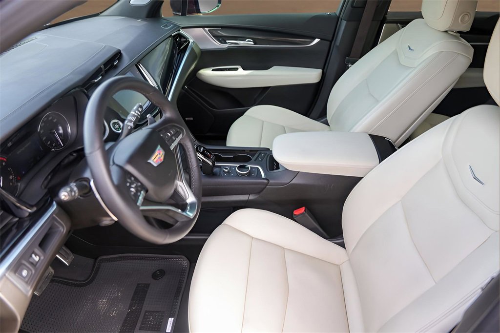 Certified 2023 Cadillac XT6 Sport image 9
