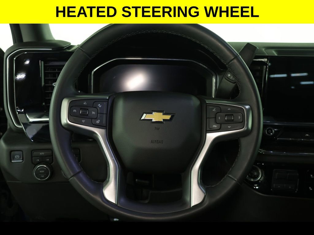 Used 2023 Chevrolet Silverado 1500 LT w/ Convenience Package II AWD/4WD image 7