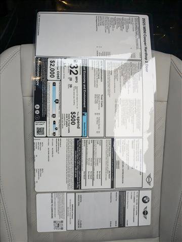 Used 2025 MINI Cooper 2-Door Hardtop image 19