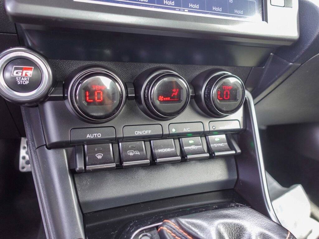 Certified 2023 Toyota GR86 10th Anniversary SE image 26