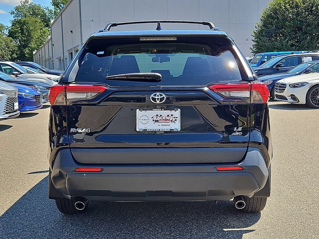 Used 2020 Toyota RAV4 LE w/ All Weather Liner Package AWD/4WD image 7