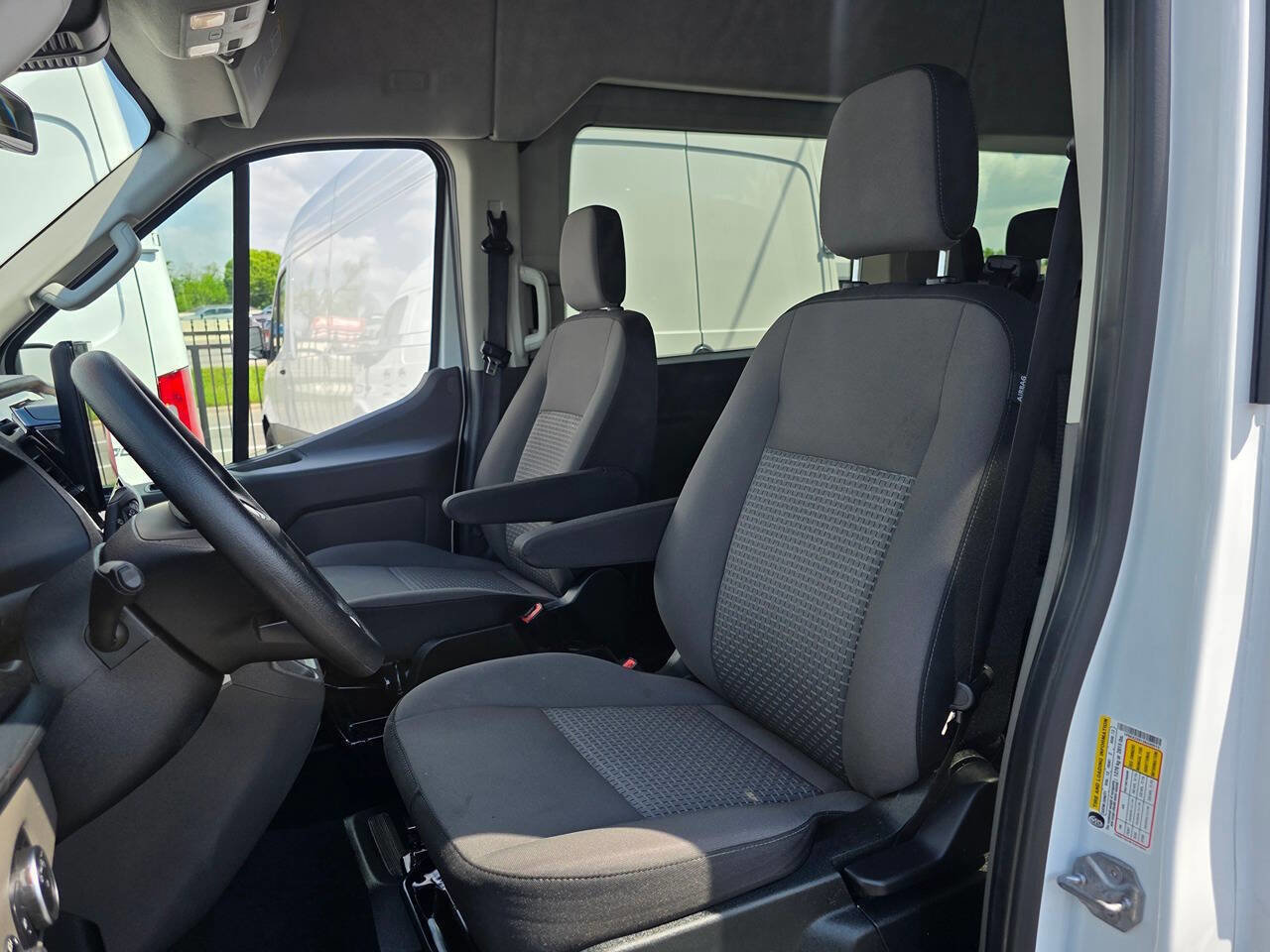 Used 2025 Ford Transit 350 XLT RWD image 12