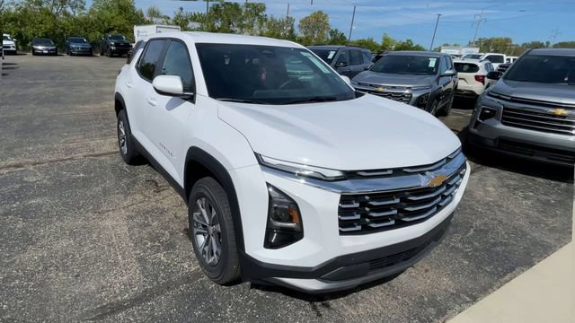 New 2027 Chevrolet Equinox LT w/ LPO, Floor Liner Package FWD image 4