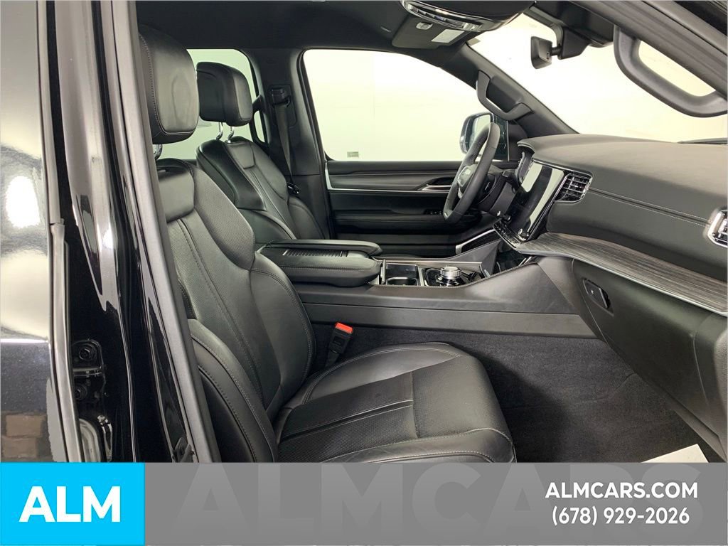 Used 2023 Jeep Wagoneer Series II image 34