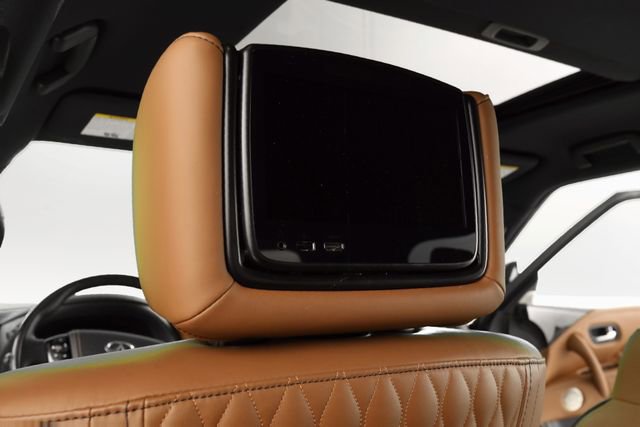Used 2024 INFINITI QX80 Sensory image 21