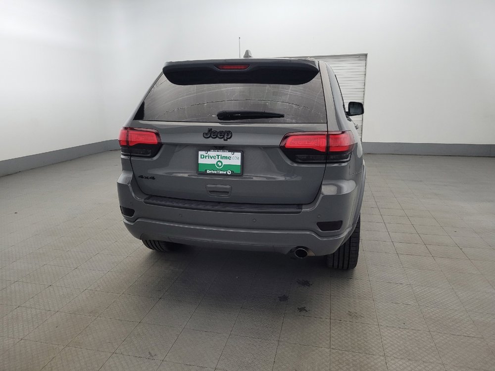 Used 2022 Jeep Grand Cherokee Laredo X image 7