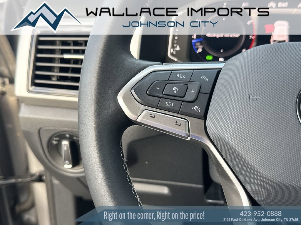 Used 2022 Volkswagen Atlas Cross Sport SEL AWD/4WD image 31