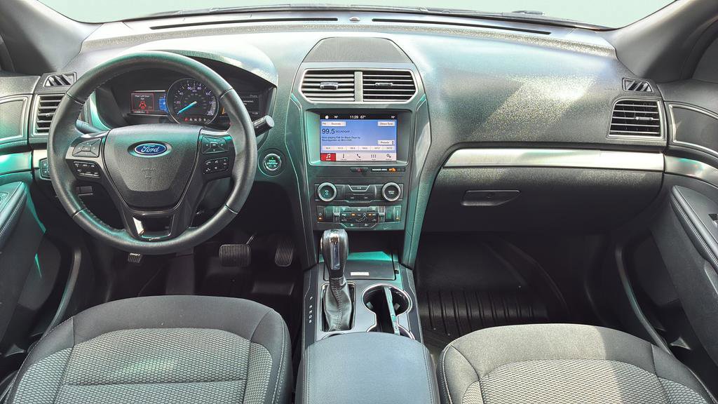 Used 2018 Ford Explorer XLT w/ Equipment Group 201A image 26