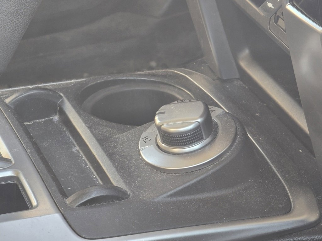 Used 2015 Toyota 4Runner SR5 image 16