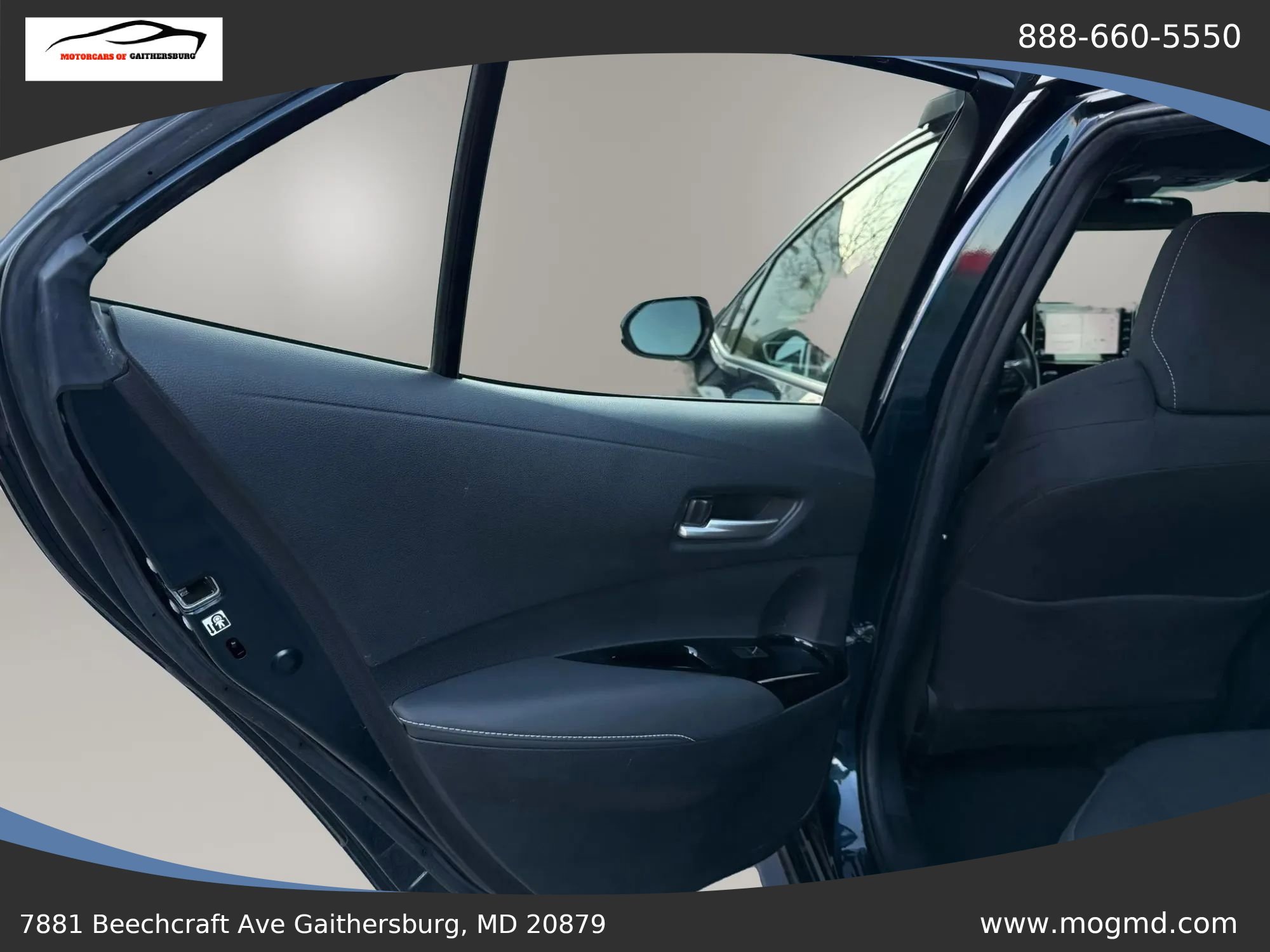 Used 2021 Toyota Corolla SE w/ Carpet Mat Package (TMS) image 11