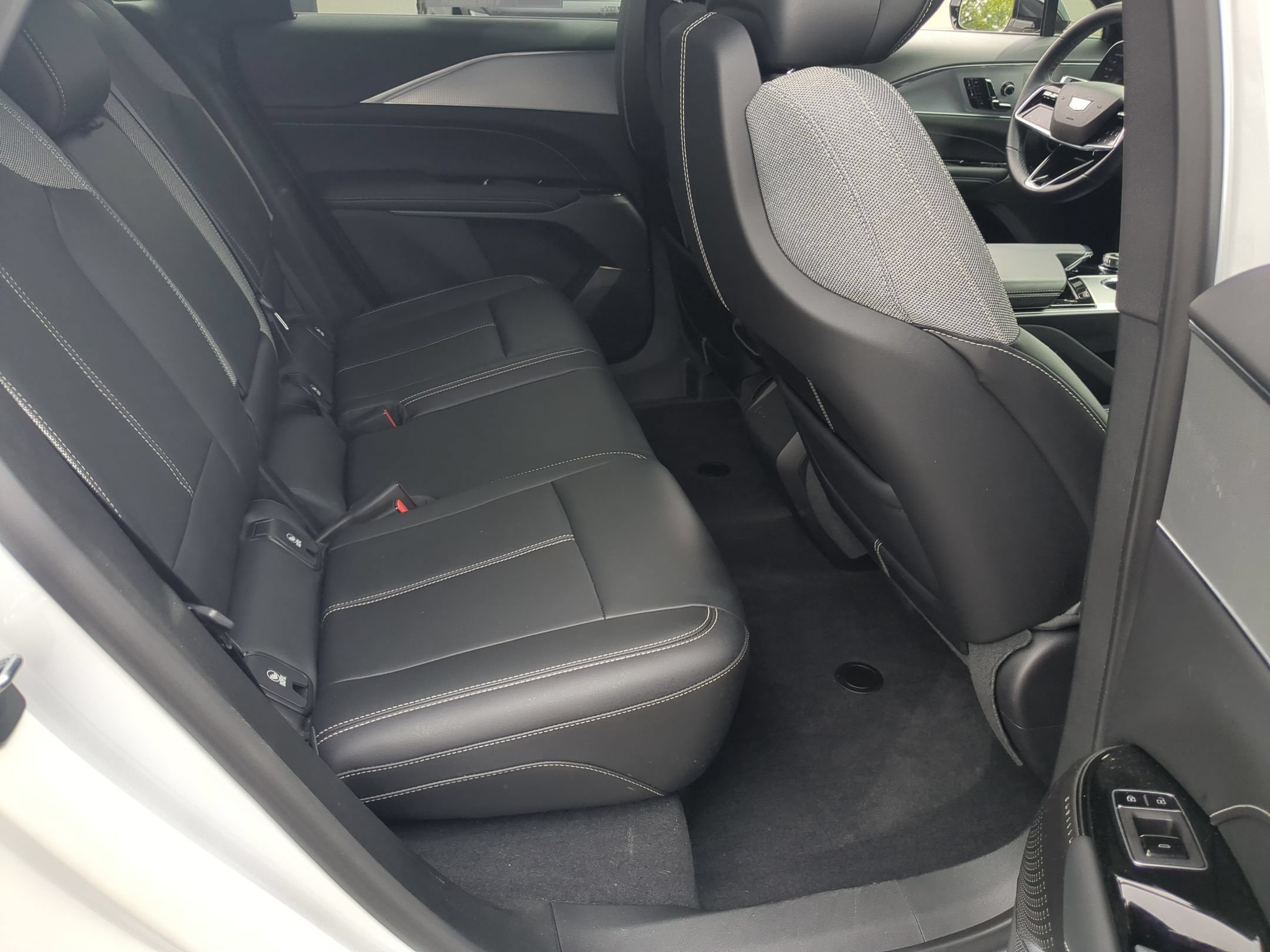 Used 2024 Cadillac Lyriq Tech w/ LPO, Floor Liner Package RWD image 27