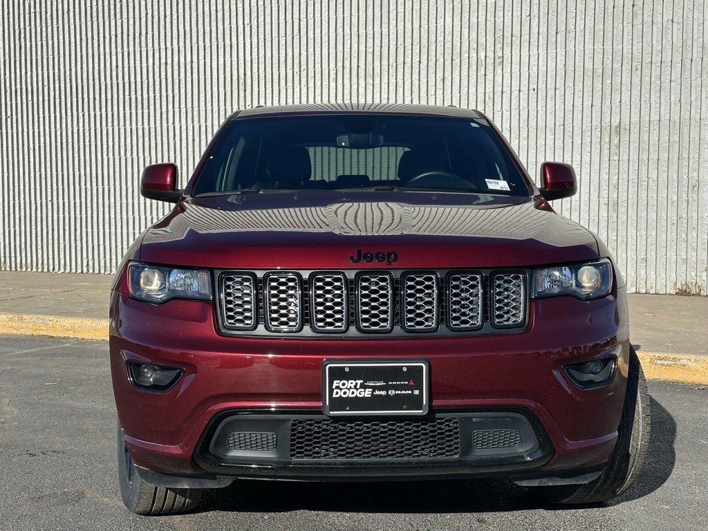 Used 2022 Jeep Grand Cherokee Laredo X image 7