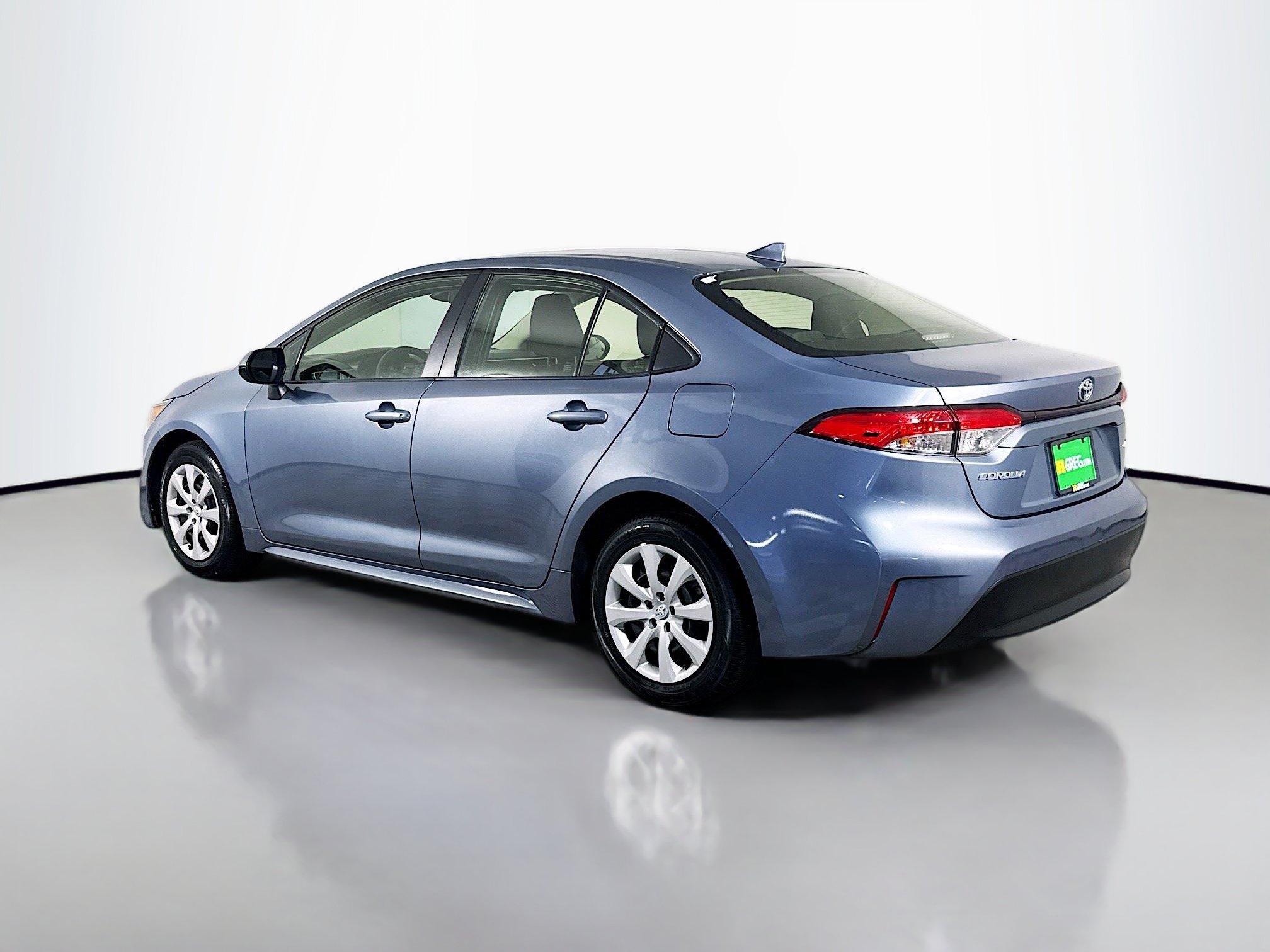 Used 2023 Toyota Corolla LE FWD image 7
